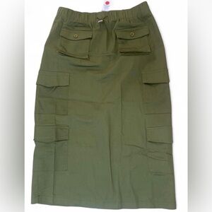 Like an Angel olive green cargo/utility skirt with pockets